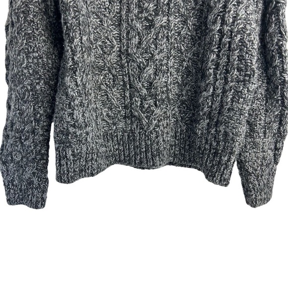 Banana Republic Women’s Gray and Black Blended Wool Cable Knit Sweater Size M - Picture 7 of 10